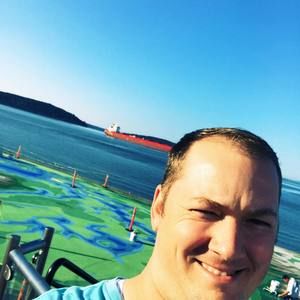 Meet your Posher, Brandon